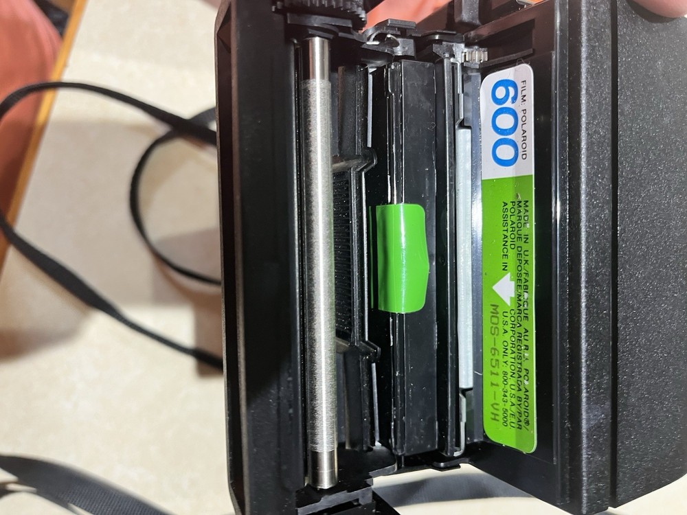 Polaroid Sun 600 LMS & Polaroid One Step Flash Untested