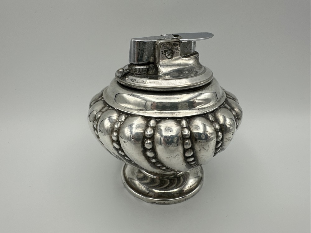 Vintage Ronson Crown Varaflame Round Table Lighter Silver Plate