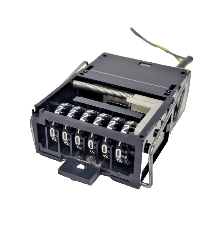 GRACO MECHANICAL COUNTER 6 DIGIT BLACK OAD: 4" X 2" X 1"