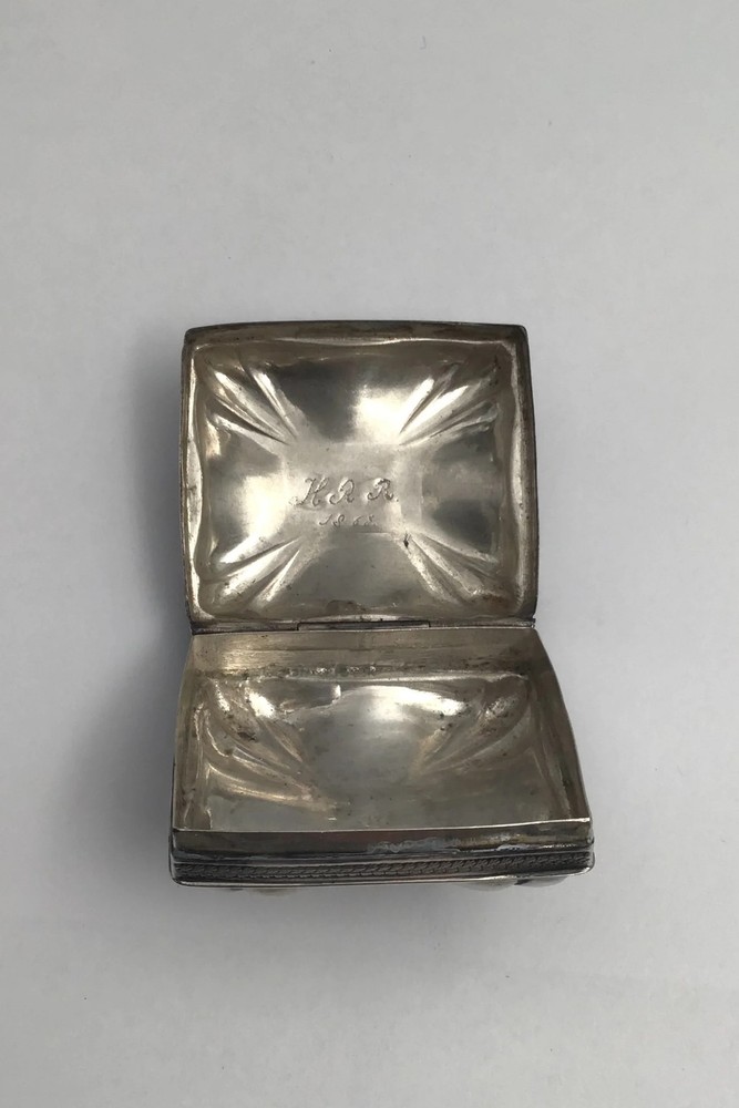 English Sterling Silver Snuffbox (1857)