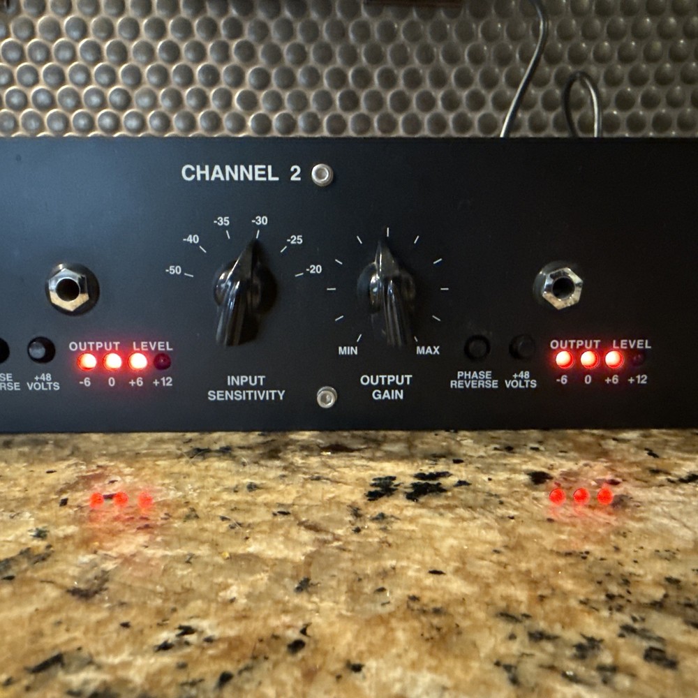 VINTECH AUDIO DUAL72 Mic Pre-Amp Processor Black. Class A, All Discrete.