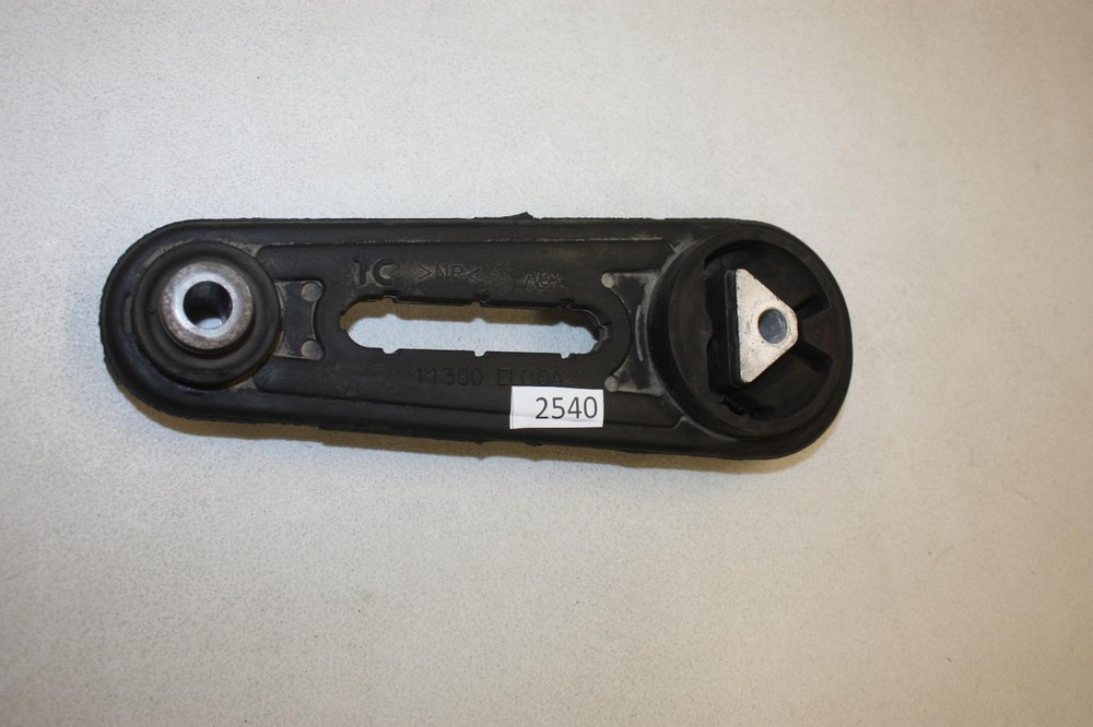 NISSAN VERSA Transmission Support Rubber Mount  2010