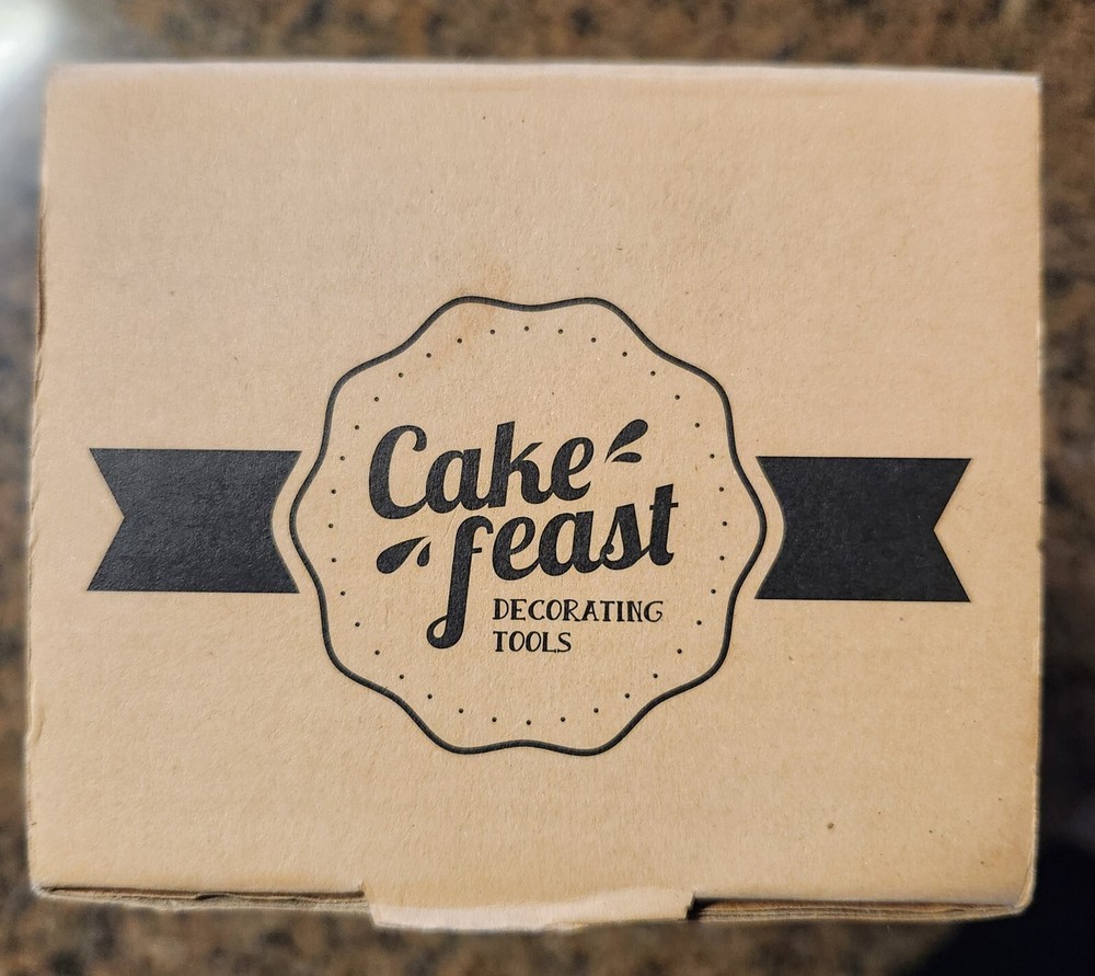 Cake Feast 20 Piece Cake/Cupcake Decorating Set, EUC