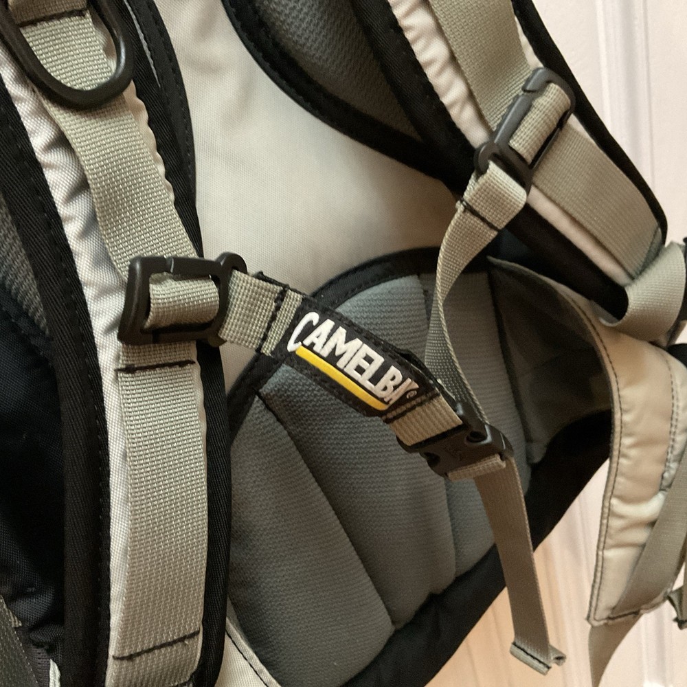 Camelbak ISIS Hydration Backpack Blue Grey Adjustable Shoulder Strap Day Pack