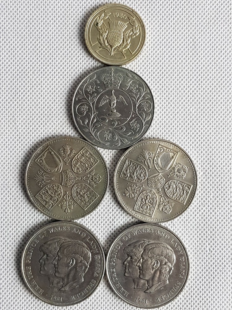 6 commemorative coins to include 1953/77/81/86