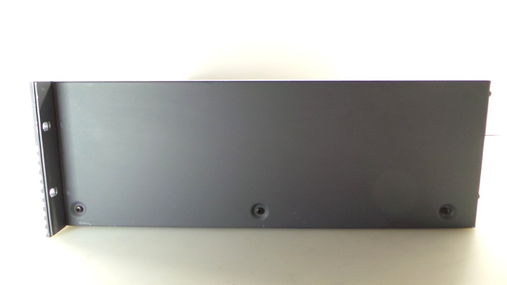 Electro-Voice EV Q66 2-Channel Power Amplifier Powers On, Working