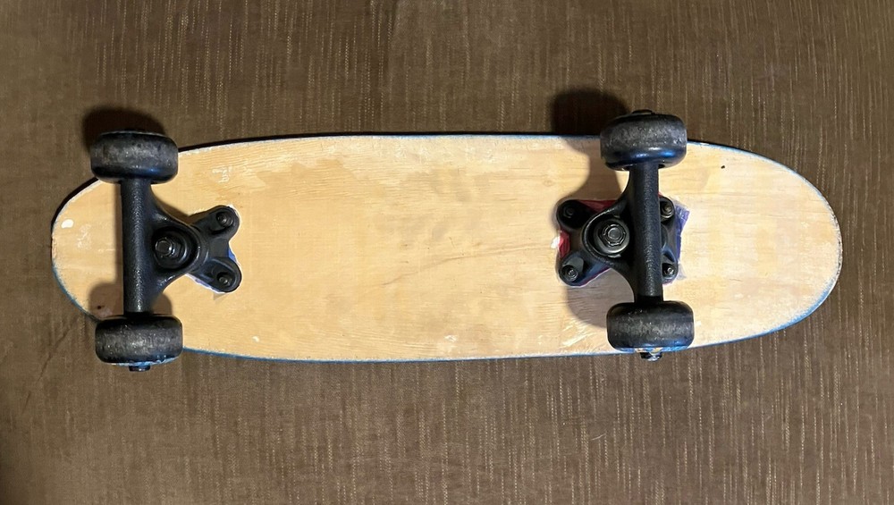 Hot Wheels 21” Skateboard