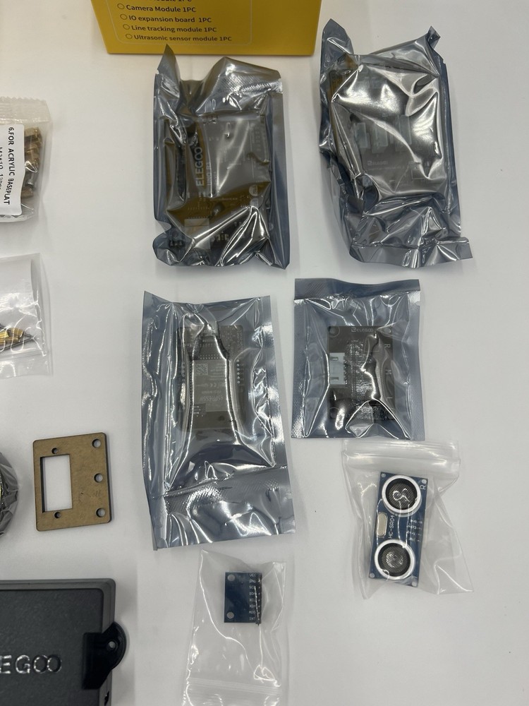 NEW Elegoo UnoR3 Project Smart Robot Car Kit V 3.0 Plus Programming Engineering