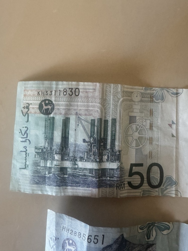 MALAYSIA 50 & 1 Ringgit 2000s Scarce Circulated