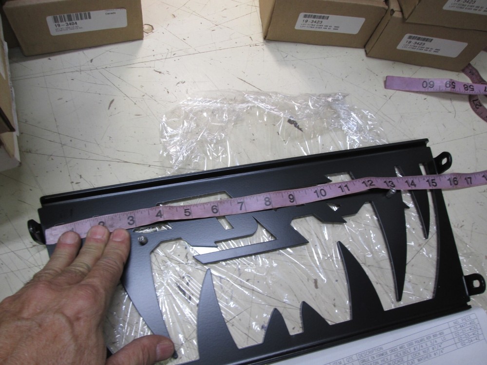 QUADRAX ELITE BUMPER GRILLE - TRIM INSERT IF NOT USING A WINCH - POLARIS RAZOR
