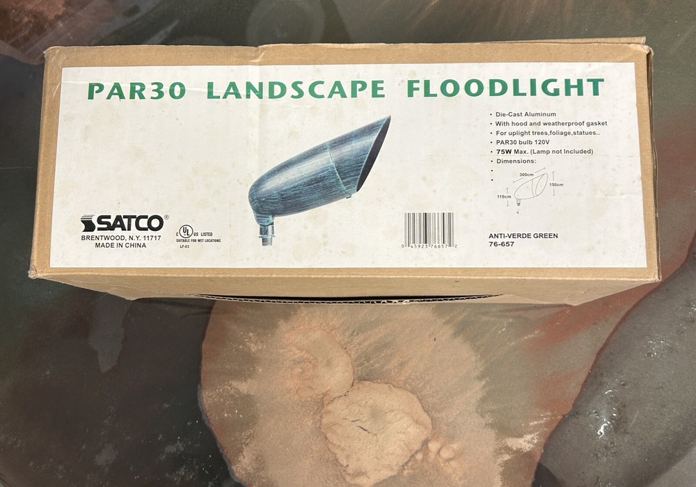 Satco Par30 Landscape Floodlight 76-657