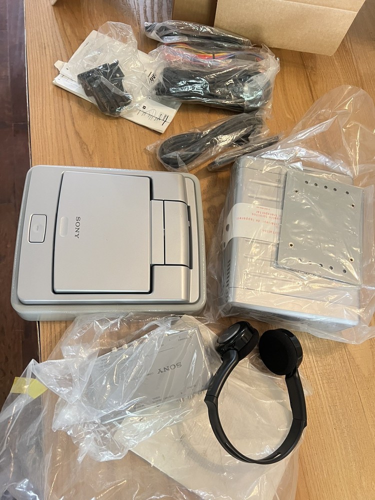 Sony  MV-7101DSSony Mobile DVD Dream System