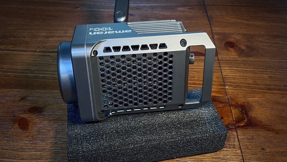 APUTURE AMARAN 100D DAYLIGHT LED LIGHTS (Bowens Mount)