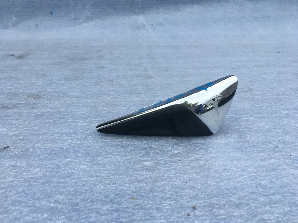 2017-2020 Tesla Model 3 right fender side marker /camera OEM
