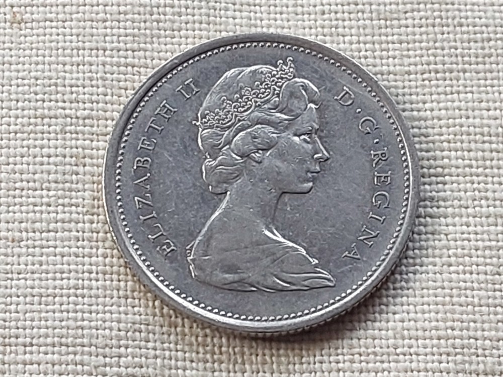 Canada 1969 25 cents coin