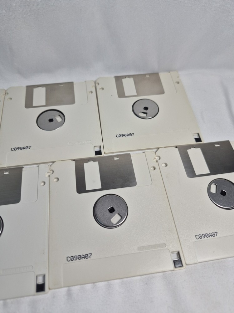 MICROSOFT WINDOWS White 3.5" DISKS SOFTWARE SETUP DISKS 1-7 VERSION DOS 3.0-1985