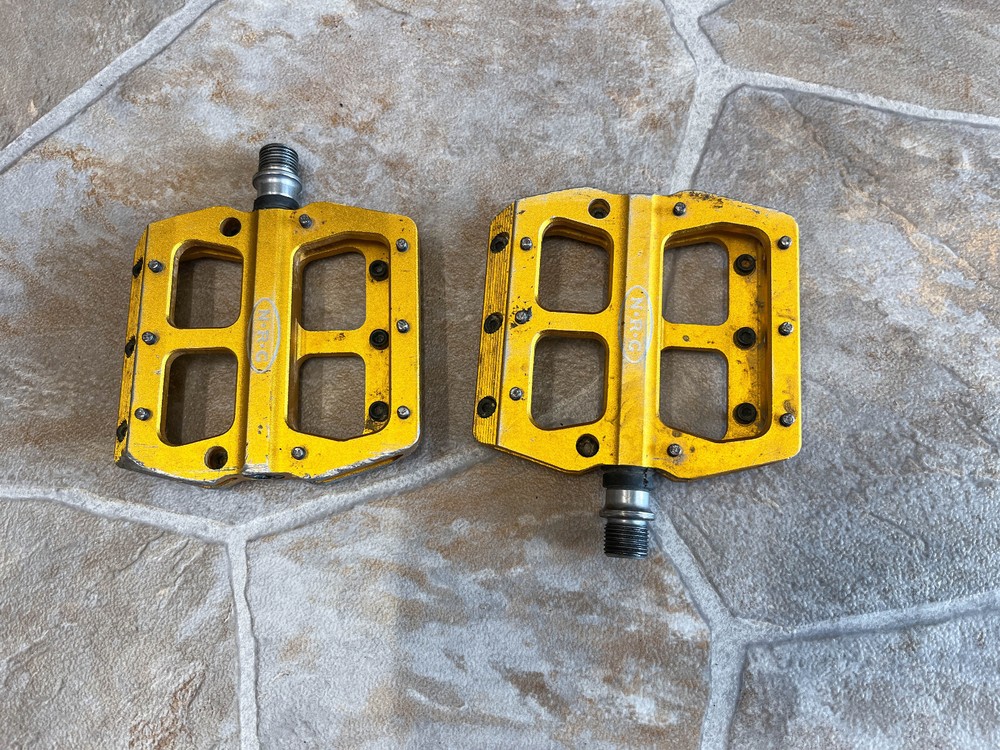 NRG Gold platform pedals