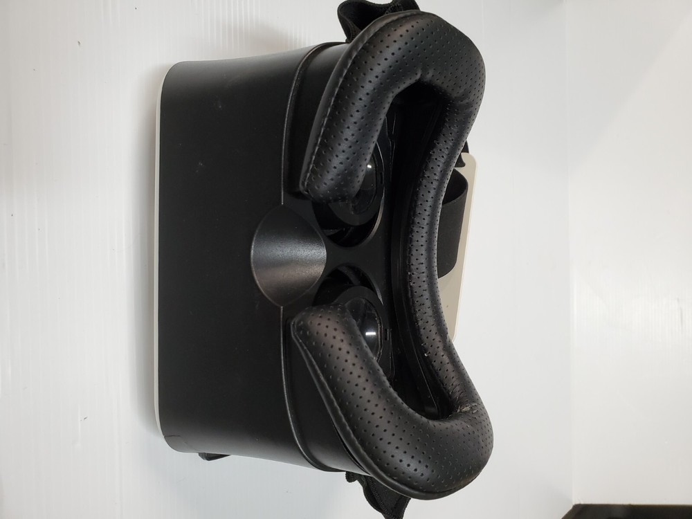 GABBA GOODS VIRTUAL R3DLITY HEADSET, 3D VIRTUAL REALITY ( UNTESTED)
