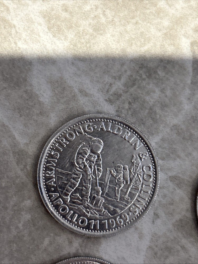 4x Vintage Shell Tokens Man In Flight