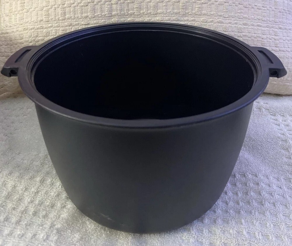 Pampered Chef Micro- Cooker