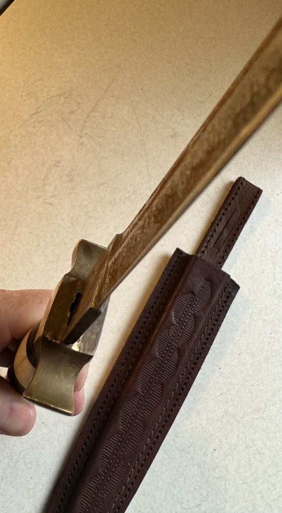 Unmarked Dagger With Leather Sheath