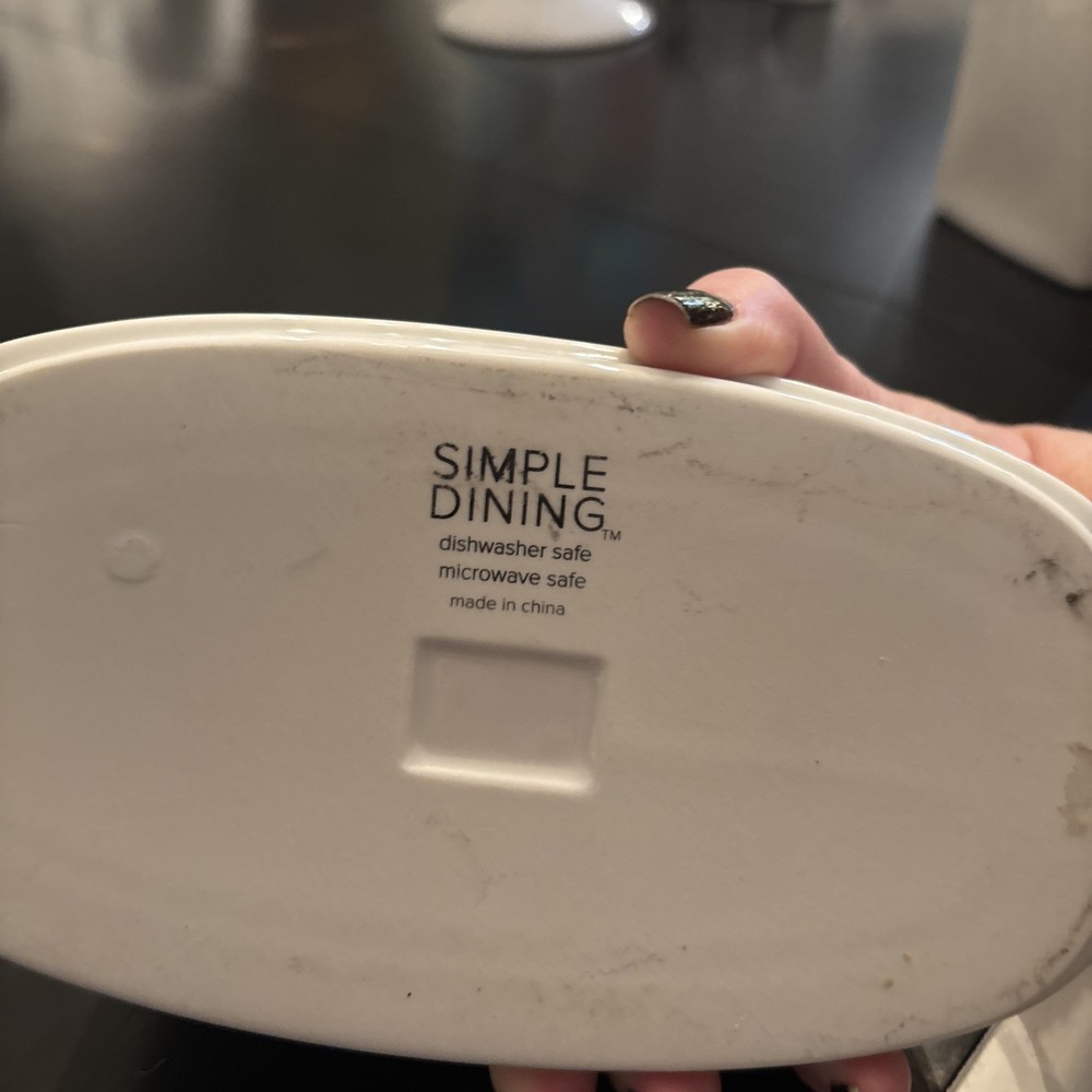 Simple Dining Classic White Covered Butter Dish w/ Knob 4" X 8”