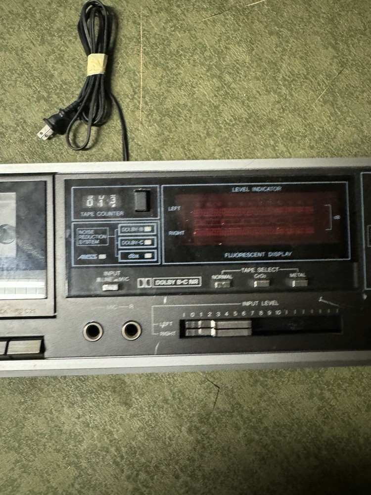 Sanyo ULTRX DBX Stereo Cassette Deck RD C21 – Powers On, Untested Audio