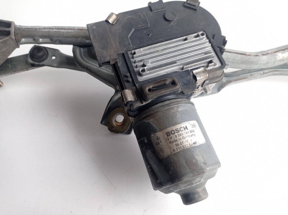 Mercedes E-Class W211 2003-2009 Front Wiper Motor & Linkage 2118200242