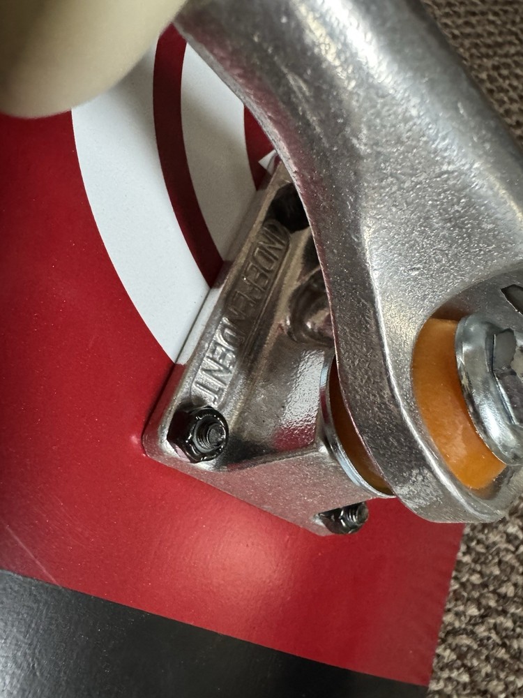Element 8’’ Skateboard Setup, Independent Trucks, Bones Wheels And Reds Bearings