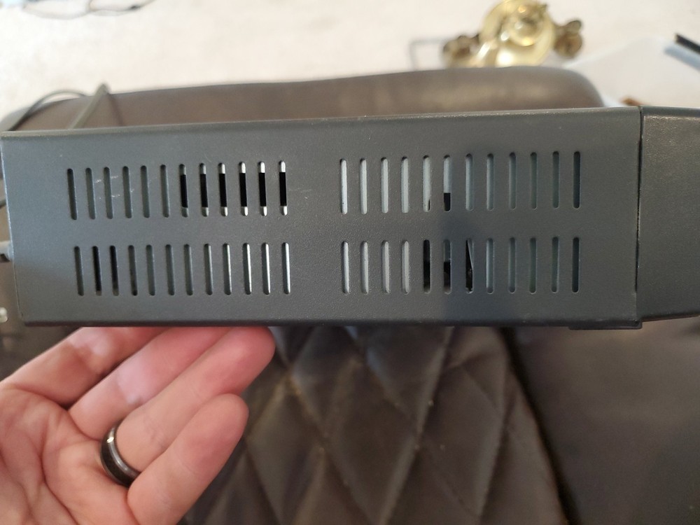 Sony SAT-B3 DSS DIRECTV Digital Satellite Receiver, 32 BIT Processor, Used