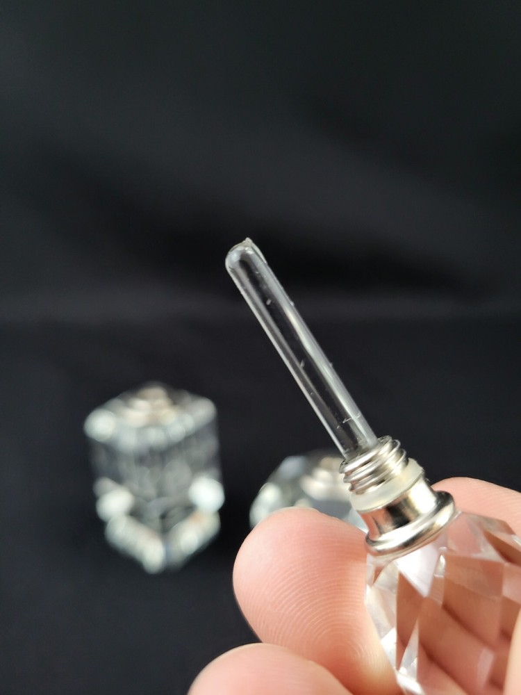 Crystal Perfume Set With Screw Top Applicator Oleg Cassini?