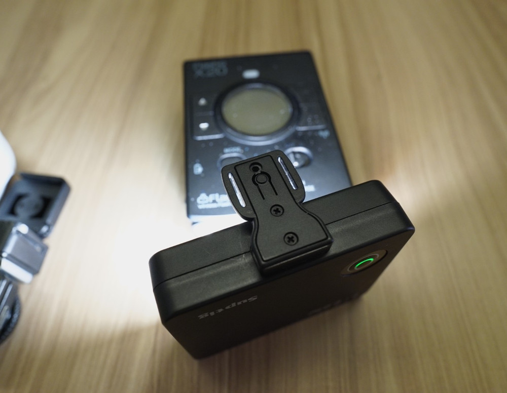 LightPix FlashQ x20 w/ Transmitter for Sony, 1 x Receiver, LED light, Diffuser