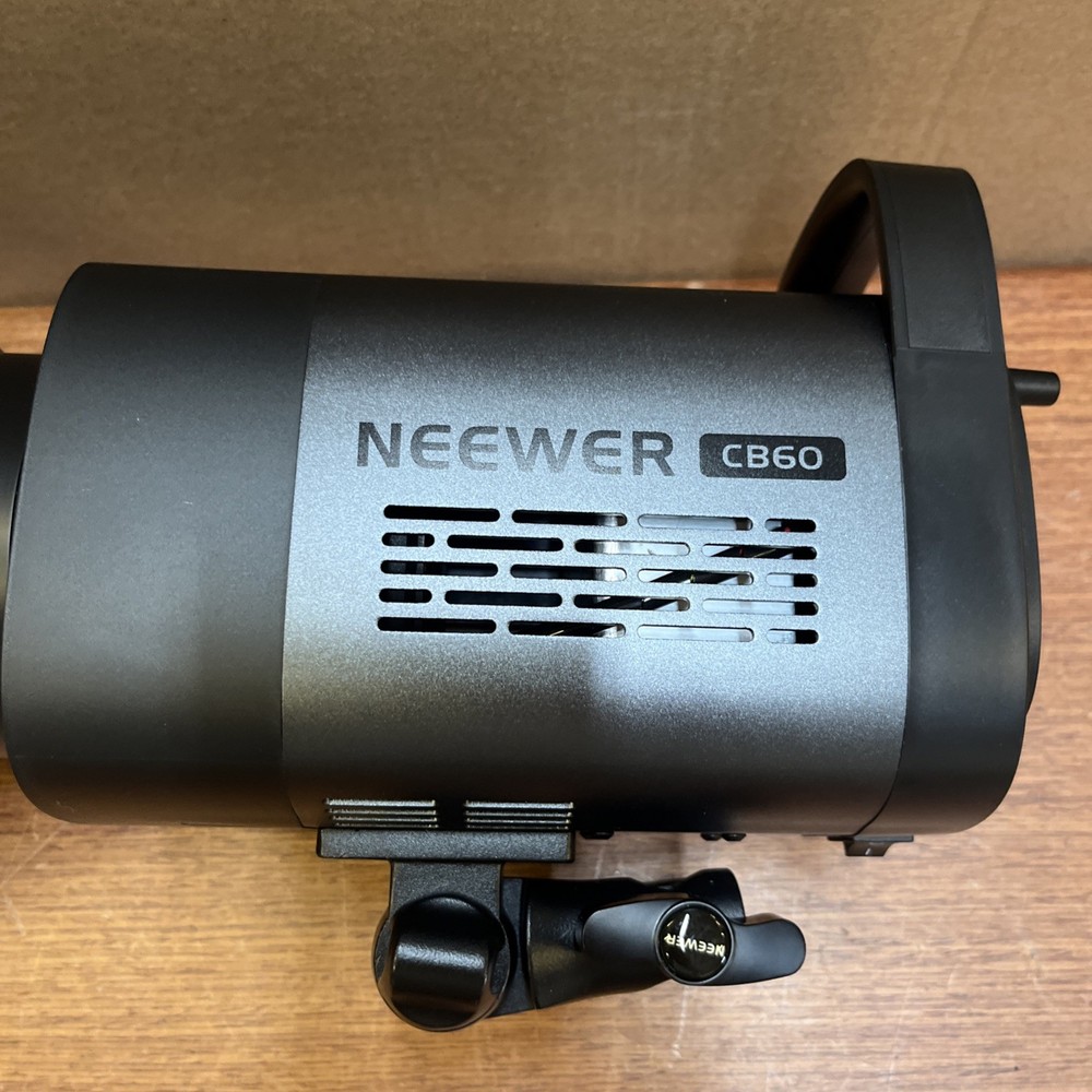 NEEWER CB60 LED Video Light