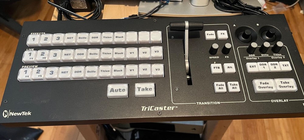 NewTek LiveControl LC-11 USB Controller Keyboard