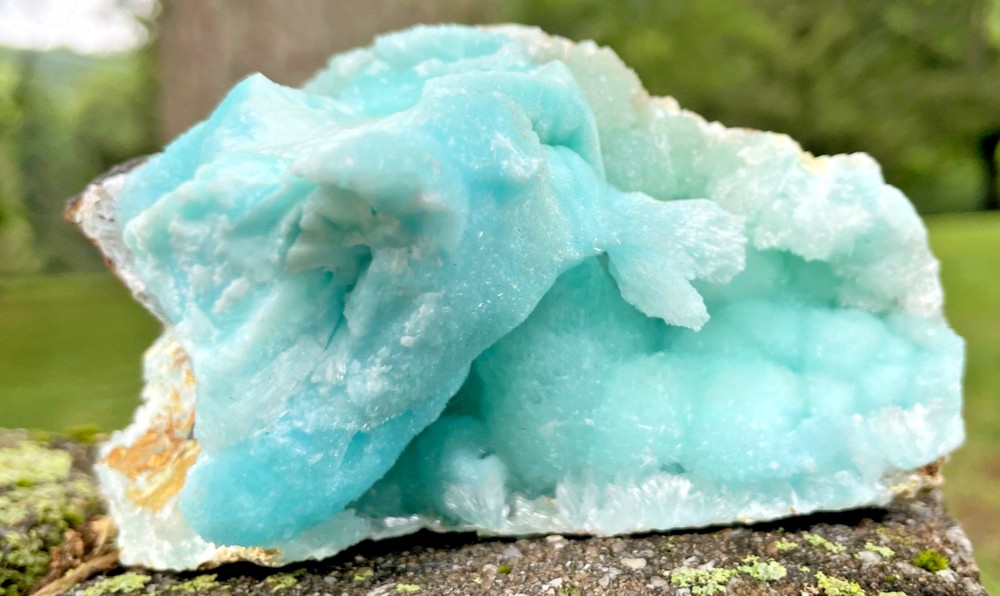 Beautiful blue aragonite specimen (419 grams)