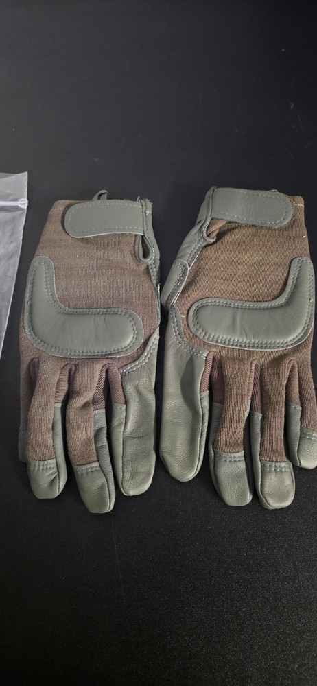 Gloves, Combat, Army,type 11-Capacitive, Grenn size MEDIUM