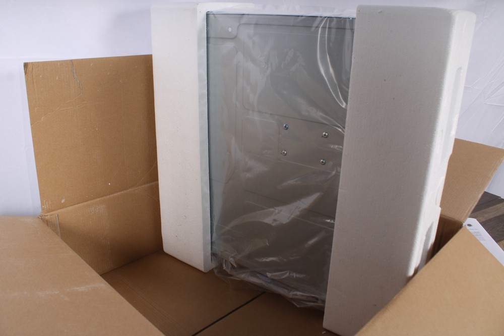 EcoSmart ECO 24 24kW 240V Tankless Electric Water Heater Digital Control Open Bo