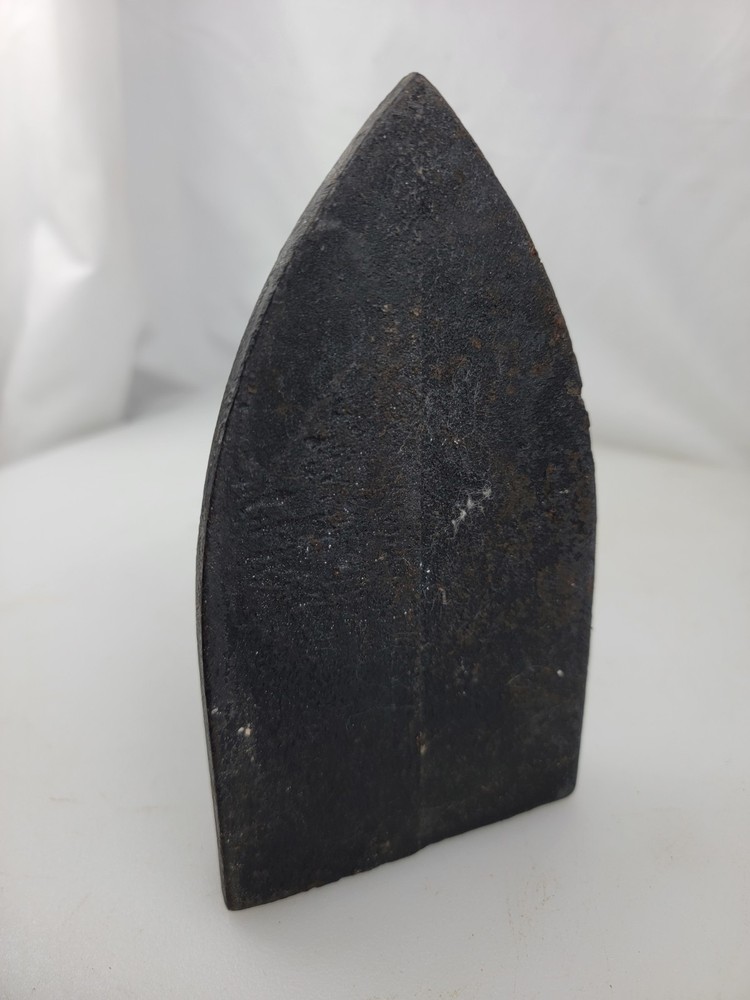 6.5" Cast Iron Flat Rustic Farmhouse Decor