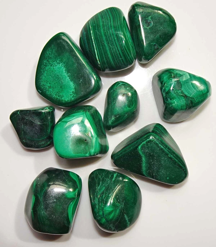 Malachite - 10 Tumbled Stones rt555x