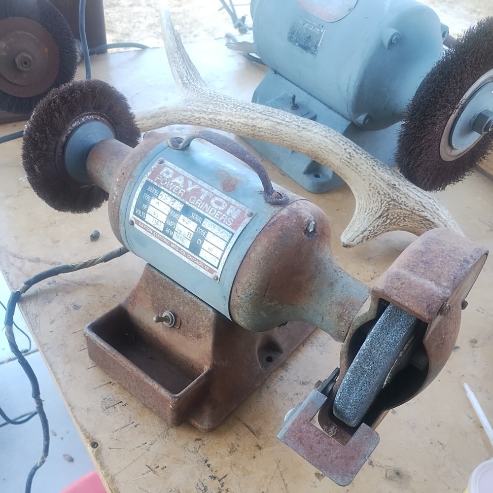 Dayton Bench Grinder Model 1Z706. 1hp 1/3