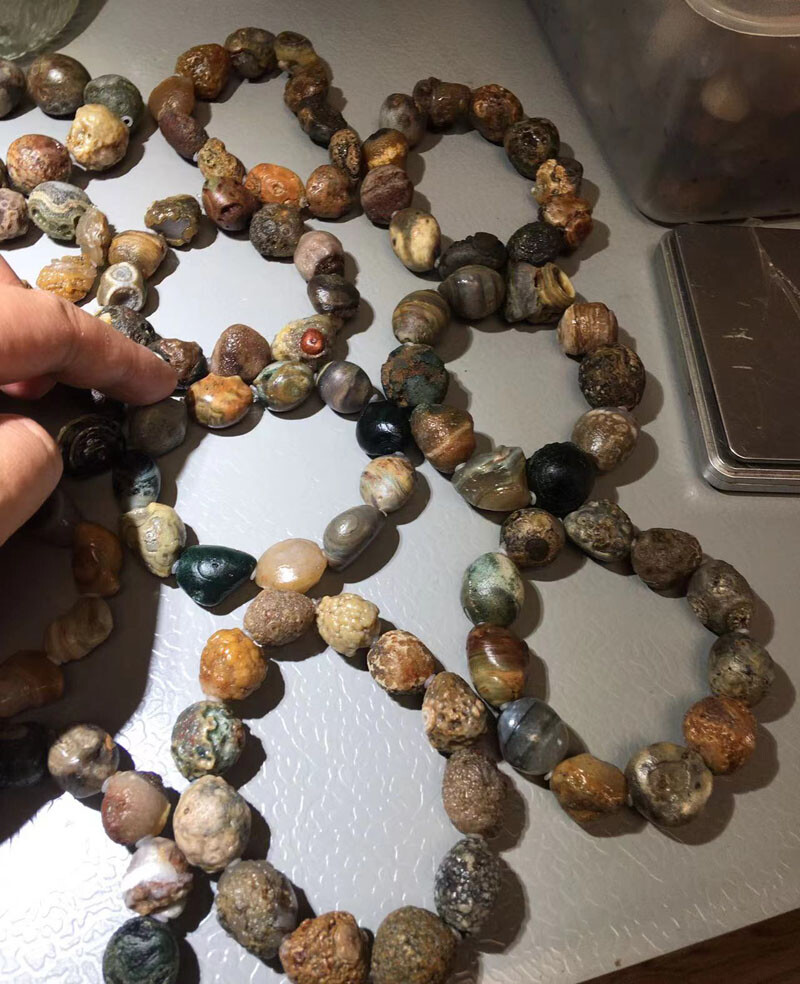 Natural Mongolia Gobi Agate Eyes Agate Stone Bead Bracelet Collection