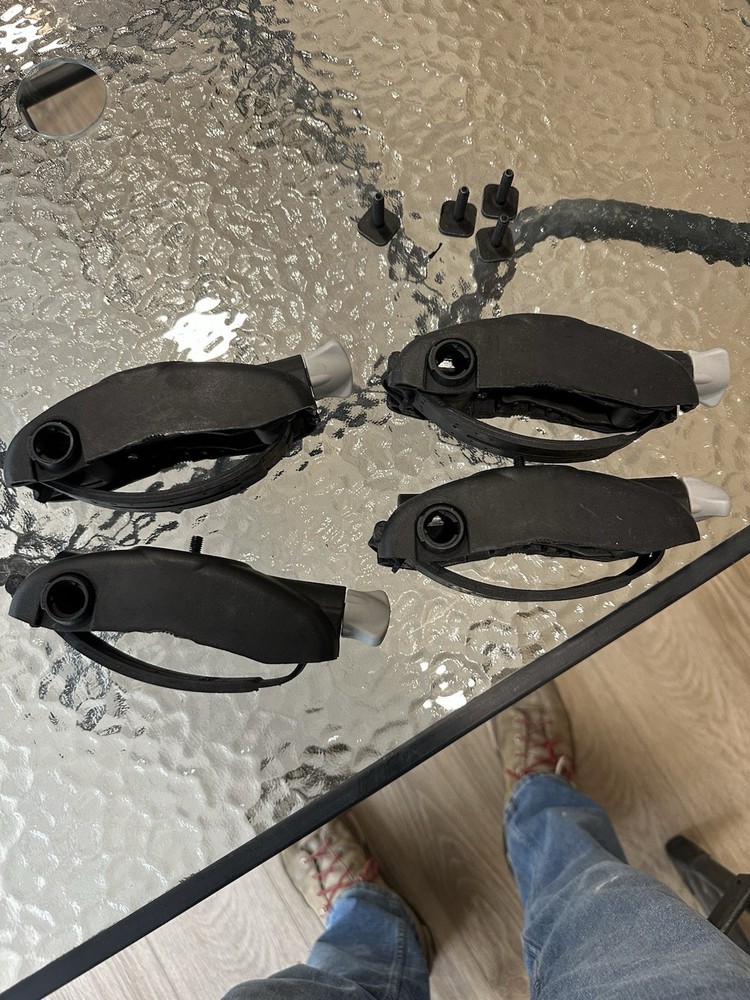 Thule Tower Feet - Mounts For Bars