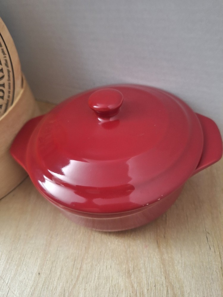 BRIE BAKER Petite Maison Red Stoneware