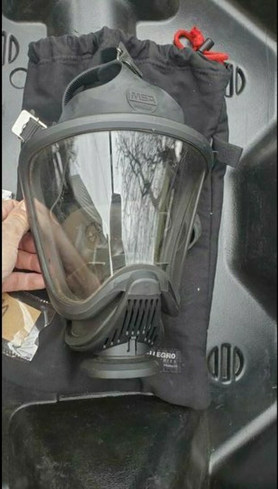 MSA SCBA Backframe Assembly With Mask Fire extinguisher Oxygen Respirator Medium