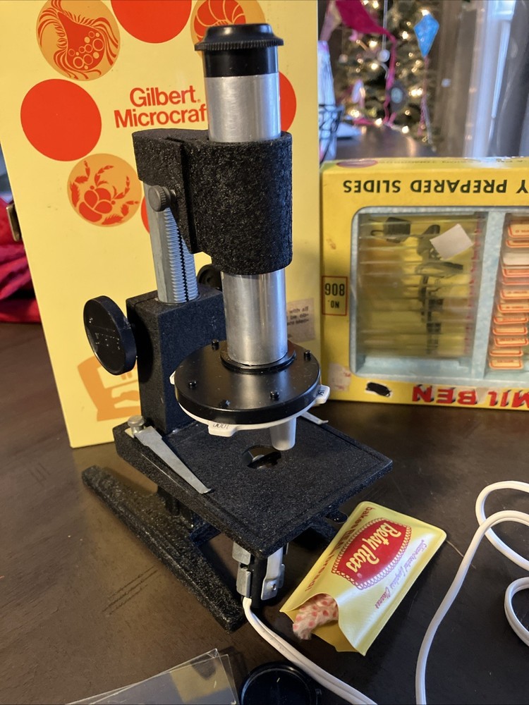Gilbert Microcraft Microscope With Storage Box. With 24 Scientific Slides