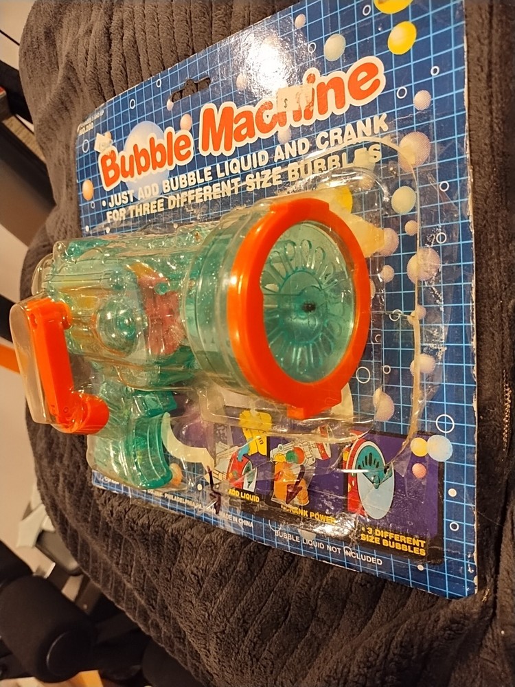 Bubble Machine Vintage 1992 Different Size Bubbles (3) Opened Package