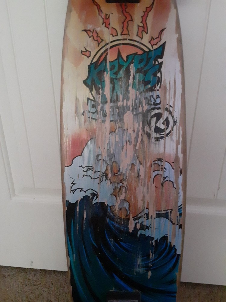 Longboard with No Grip