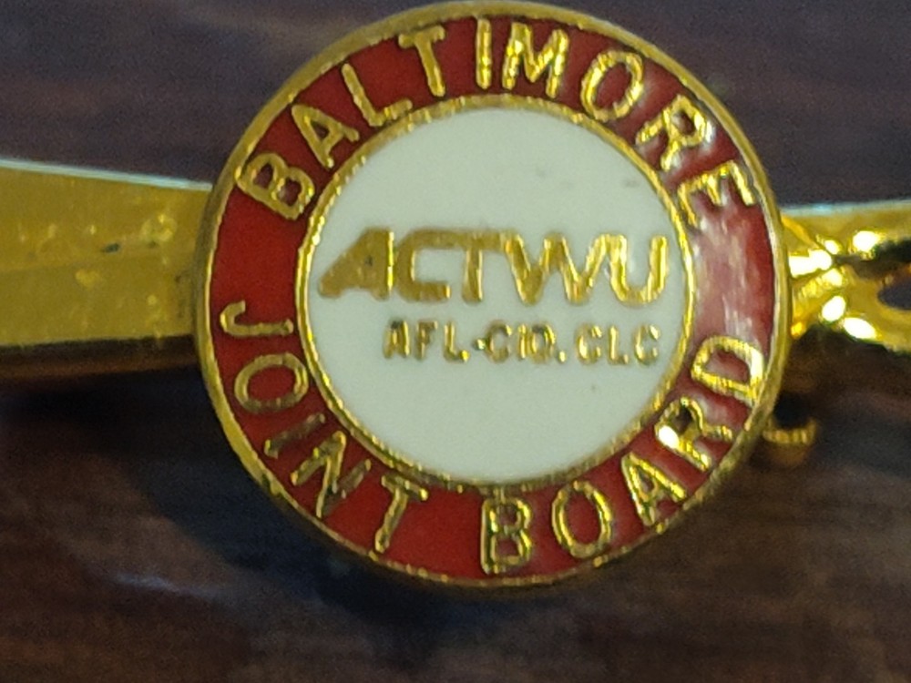 Vintage union Scissors Pin ACWU Baltimore Joint Board