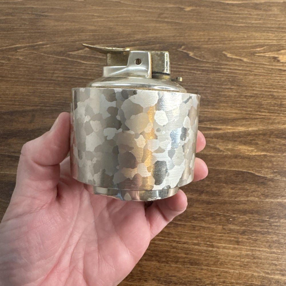 Vintage Ronson MCM Metal Table Top Lighter