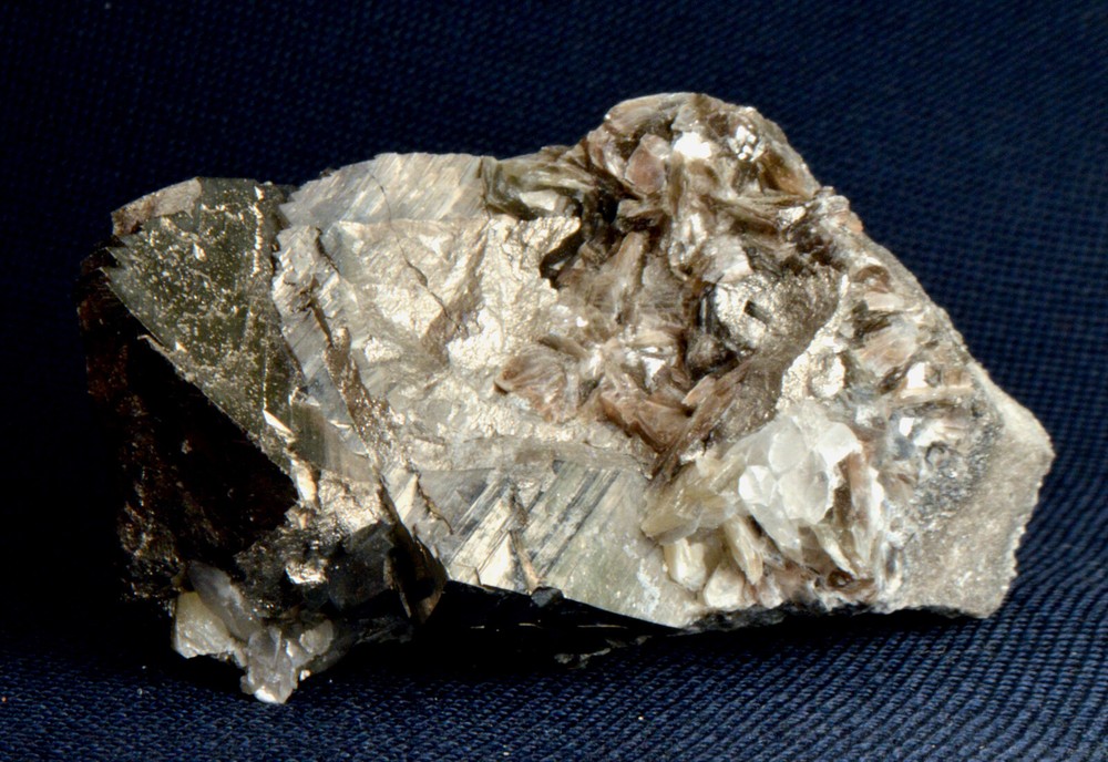 #7842 Arsenopyrite - China
